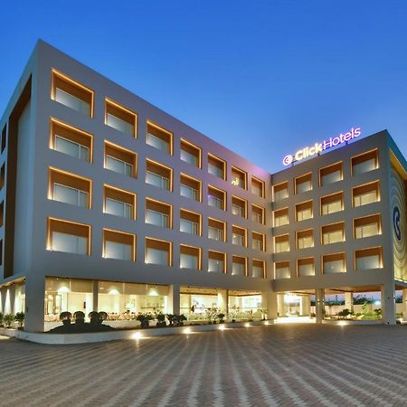 Click Hotel Pithampur Mhow Eksteriør bilde